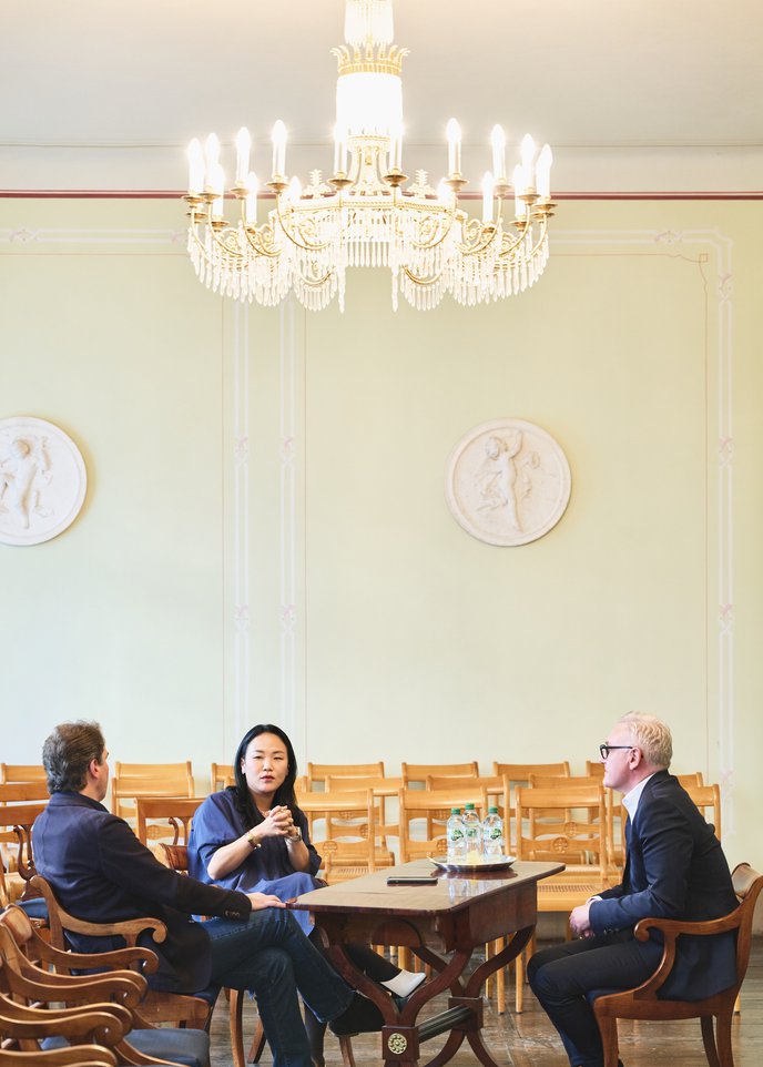 Patrick Schmeing im Gespräch mit Frank-Michael Erben und Yun-Jin Cho Patrick Schmeing im Gespräch mit Frank-Michael Erben und Yun-Jin Cho